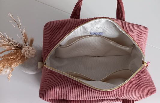 Option 4 interior pockets for suitcases. Cannot be sold alone.