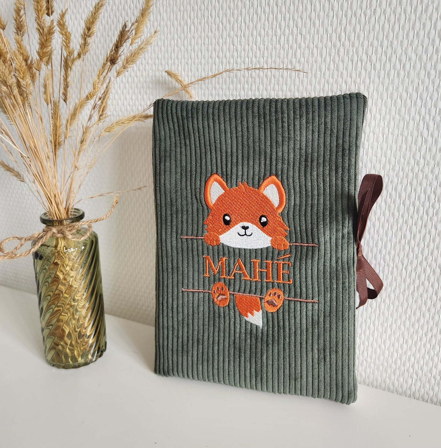 Protège carnet de santé, velours et broderie renard