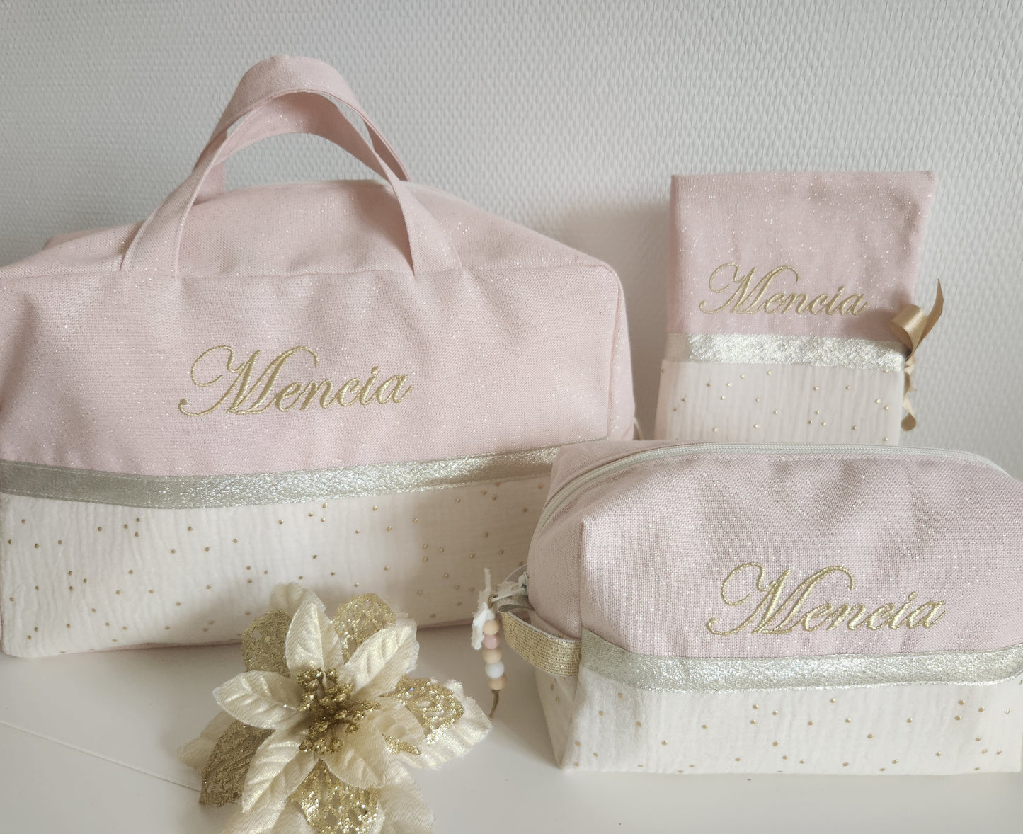 Protège carnet de santé bicolore, coton rose scintillant et gaze de coton écrue