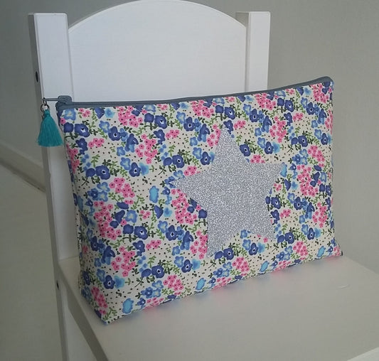 Großes rosa-blaues Etui/Beutel aus Liberty-Baumwolle, silberner Stern