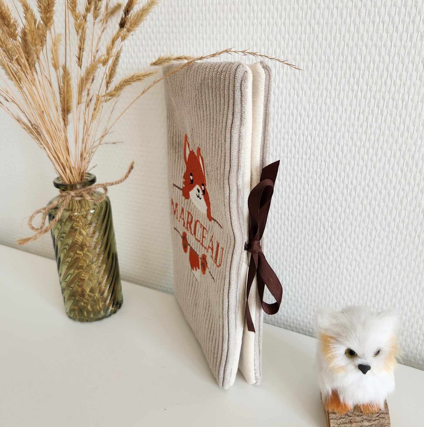 Protège carnet de santé, velours et broderie renard