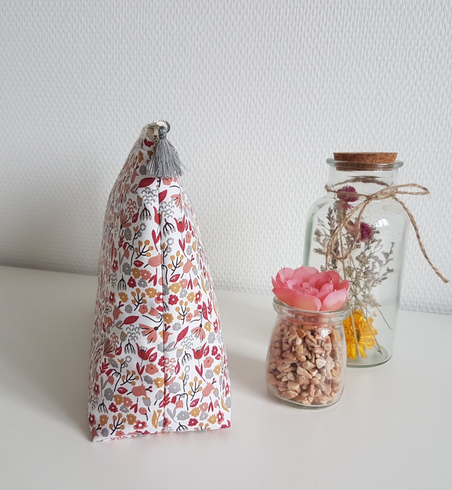Grande pochette / trousse en coton liberty rouge bordeaux, étoile dorée