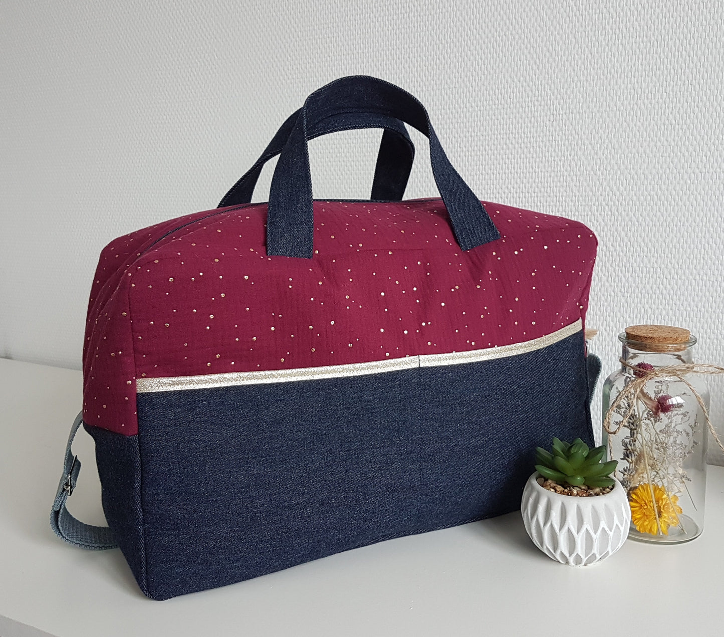 Sac à langer ou de voyage bicolore, double gaze de coton et jean bleu foncé