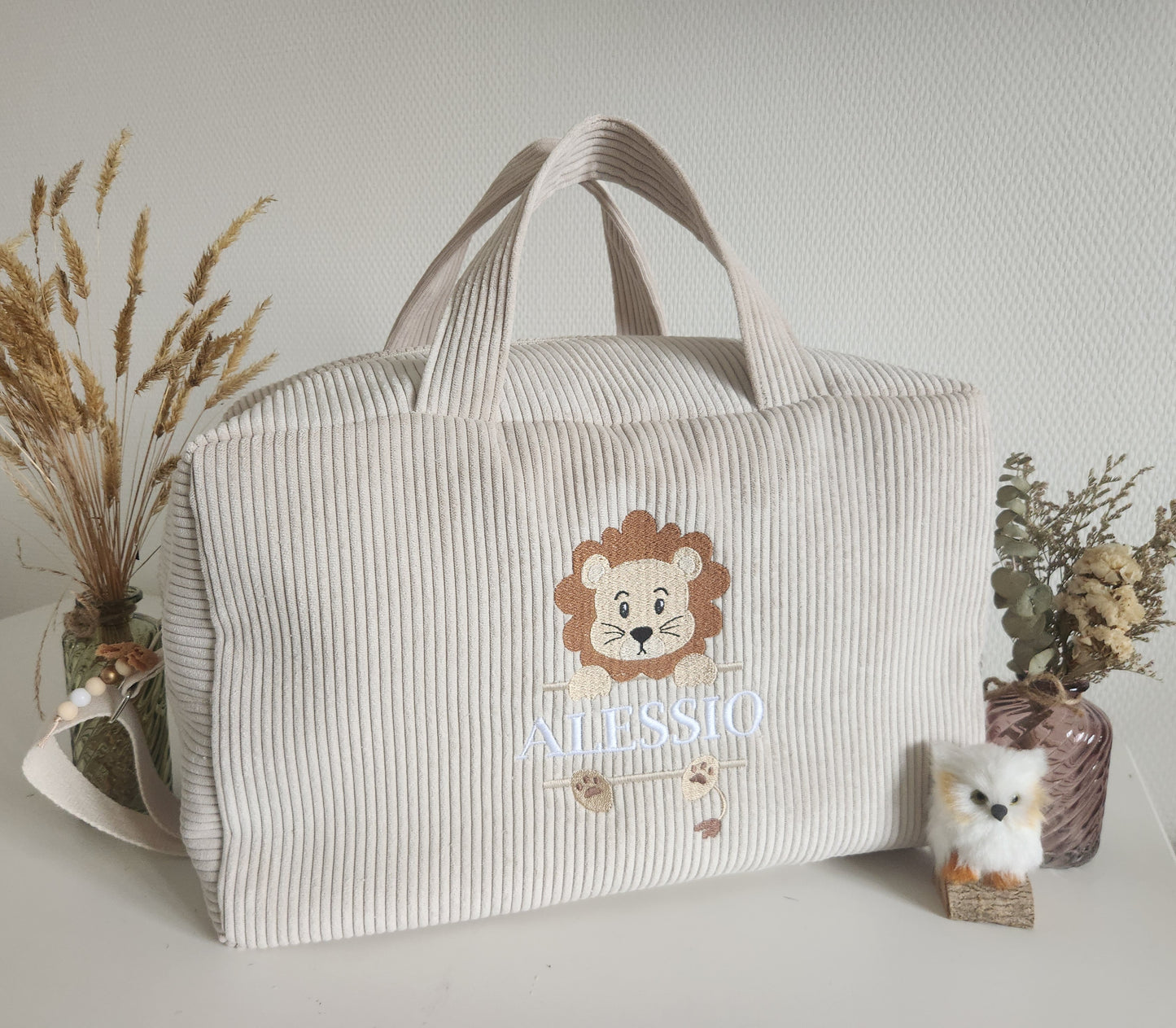 Créez votre sac à langer ou de voyage uni brodé
