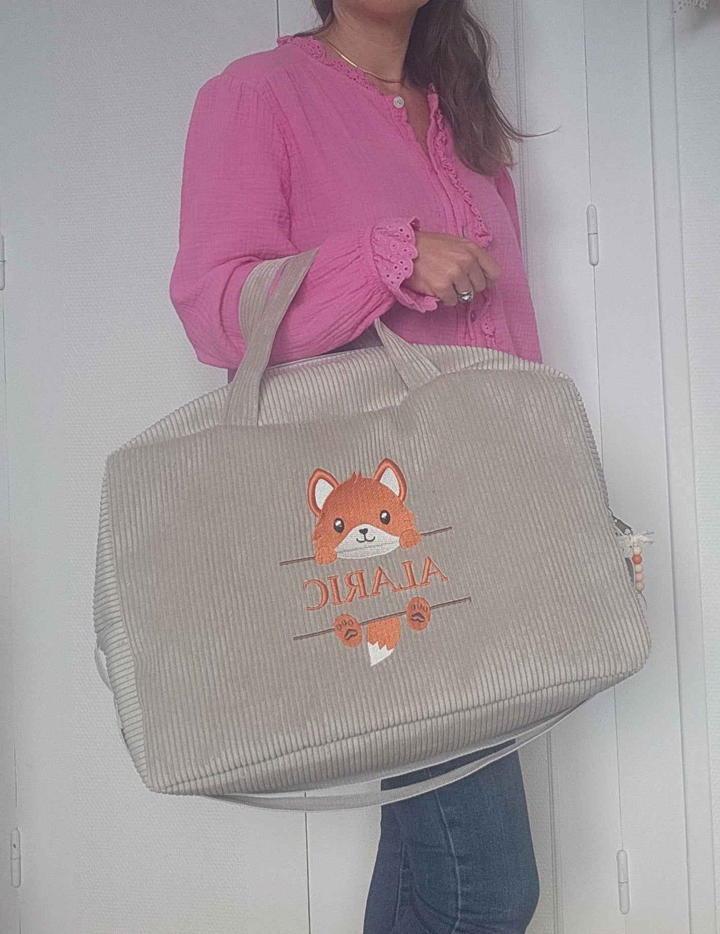 Sac à langer ou de voyage en velours côtelé beige et broderie renard