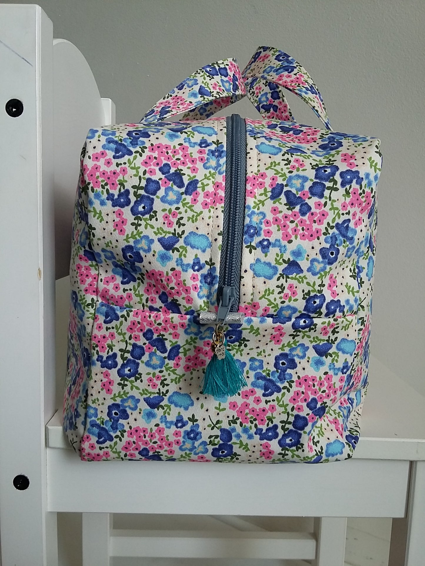 Valisette coton fleuri rose et bleu, étoile argentée