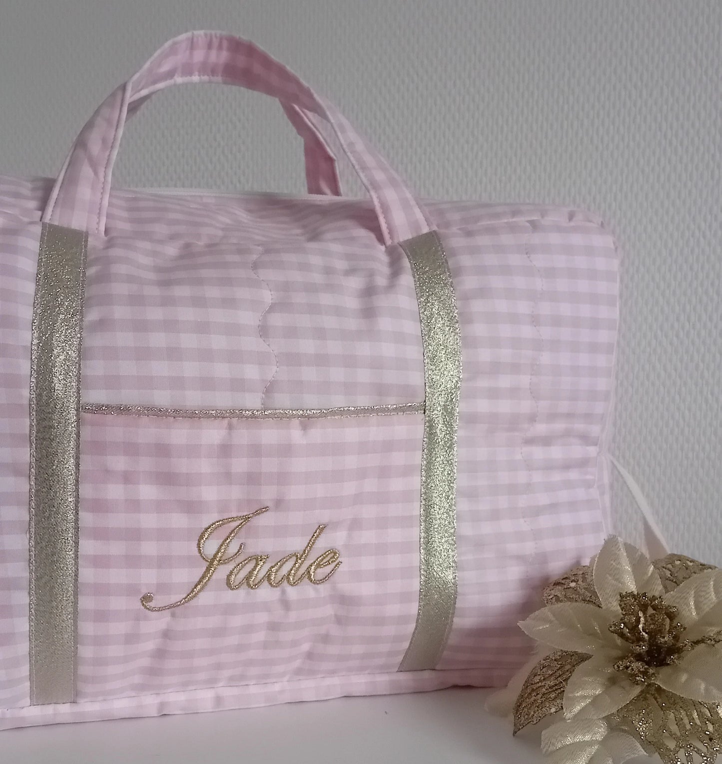 Sac à langer ou de voyage, coton vichy rose pâle.