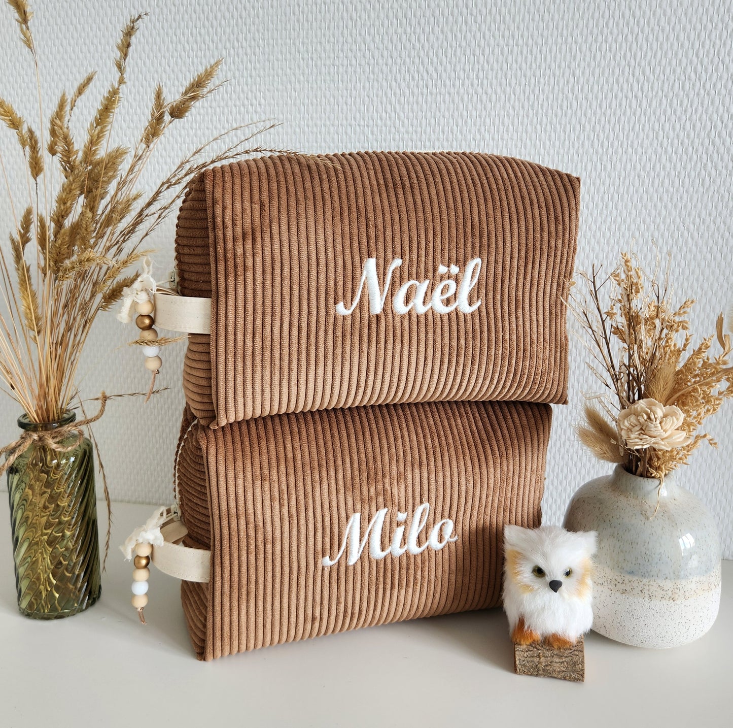 Créez votre trousse de toilette unie brodée