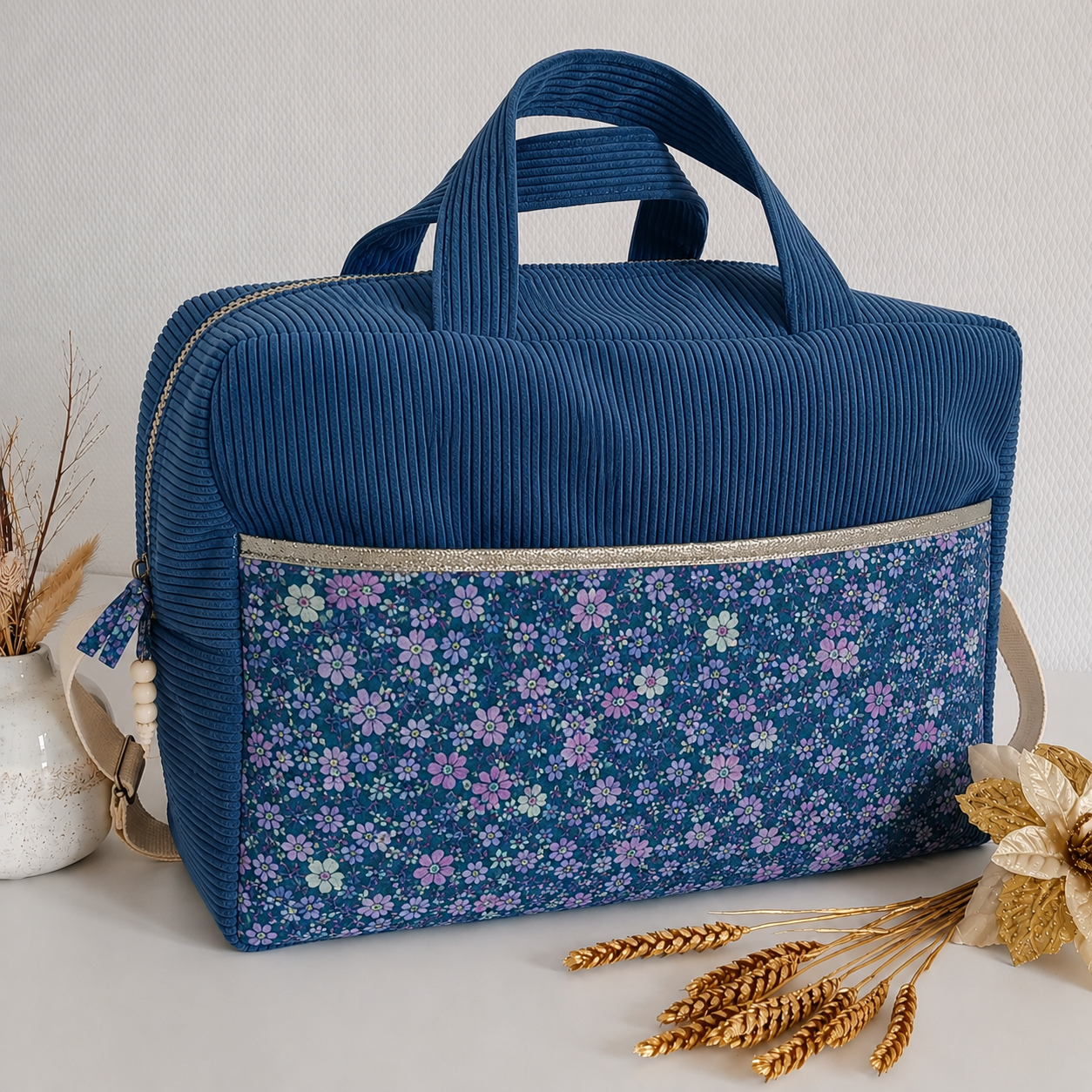 Sac à langer ou de voyage en velours côtelé et volants