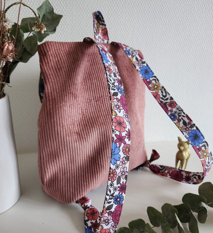 Bestickter Kindergartenrucksack, schimmernde Baumwolle und Liberty