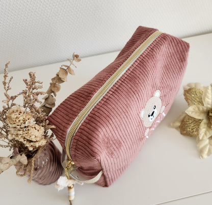 Kulturbeutel aus Cord, Initialenstickerei aus Blumenstoff