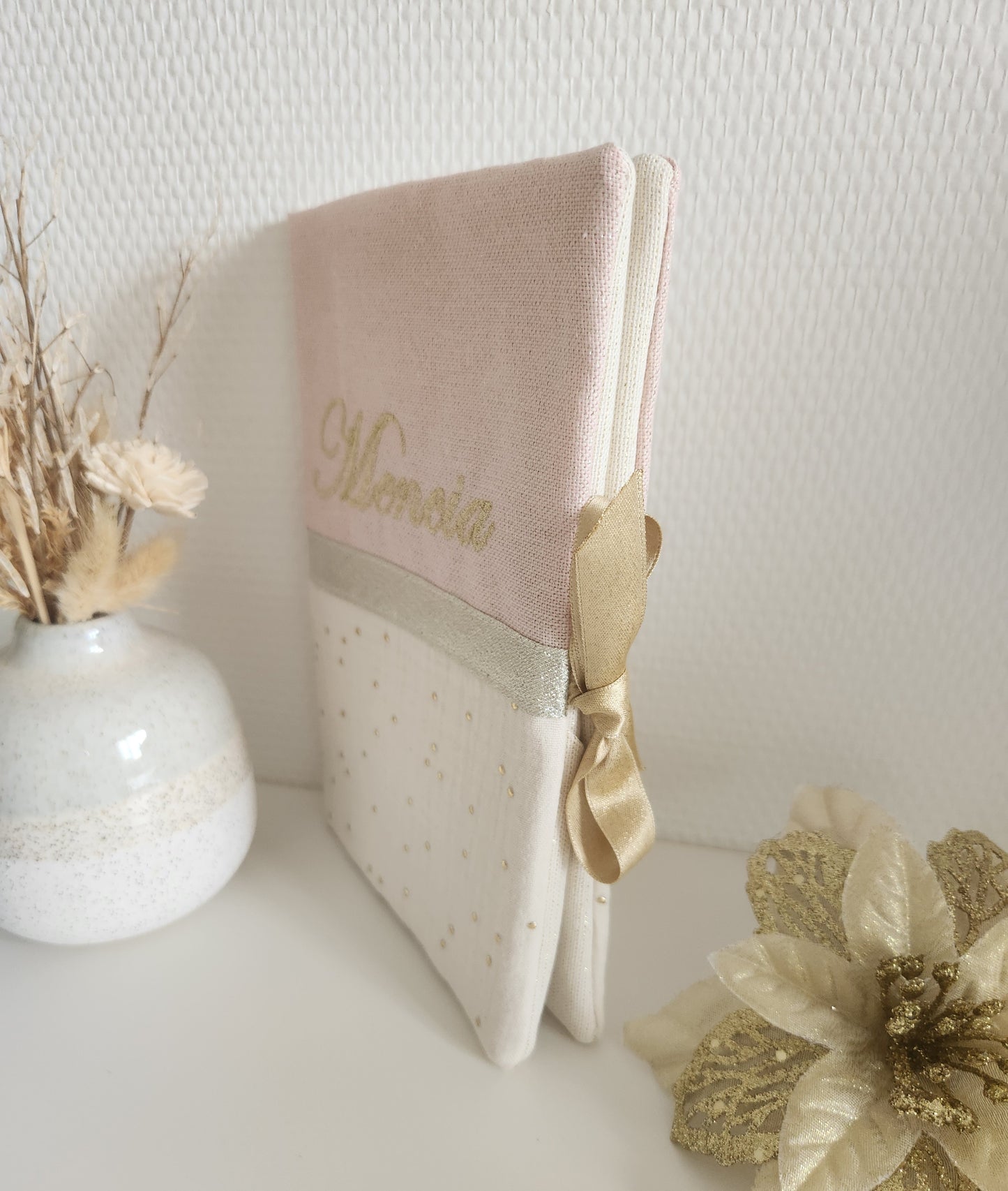 Protège carnet de santé bicolore, coton rose scintillant et gaze de coton écrue