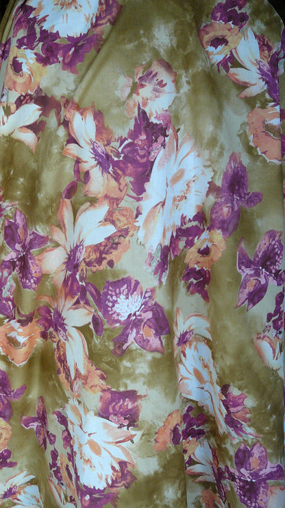 Grand foulard femme carré en coton beige à grosses fleurs