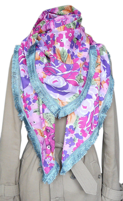 Grand foulard carré femme en voile de coton fleuri rose/violet