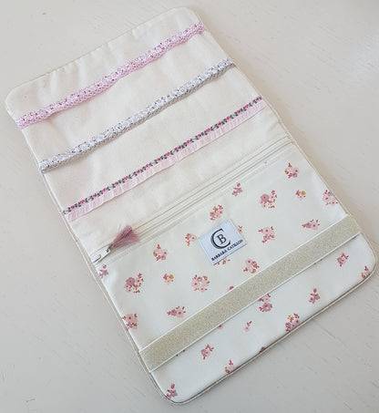 Créez votre pochette à barrettes et accessoires coiffure