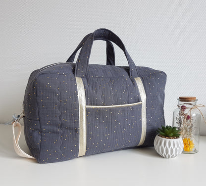 Sac à langer ou de voyage matelassé, double gaze de coton à pois dorés  .