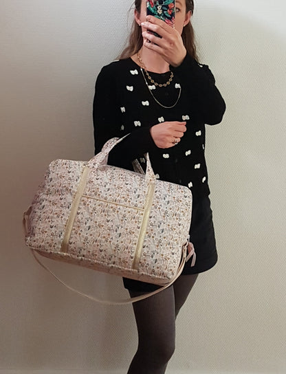 Sac à langer ou de voyage, coton fleuri molletonné rose pâle et gris