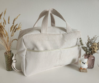 Sac à langer ou de voyage en velours côtelé sable et broderie lion