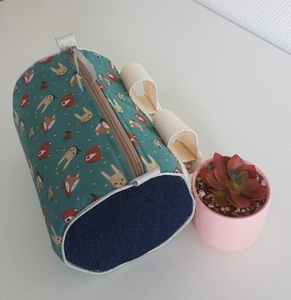 Sacoche à vélo ou trottinette, verte motifs animaux et jean