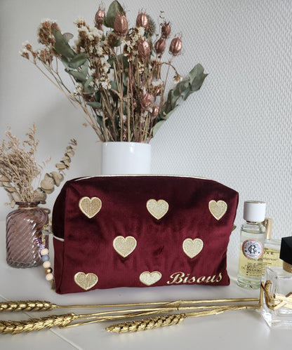 Trousse de toilette "Bisous" en velours et coeurs dorés brodés