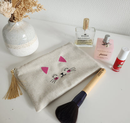 Trousse en velours ou coton brodée tête de chat. 3 formats au choix