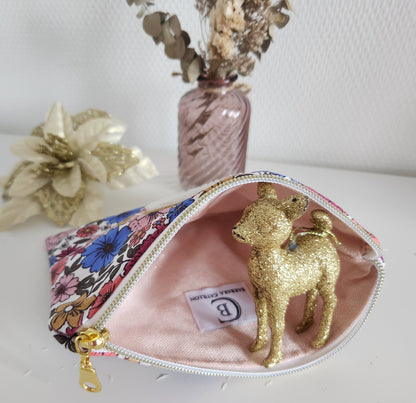 Trousse plate en coton fleuri et coeur moumoute