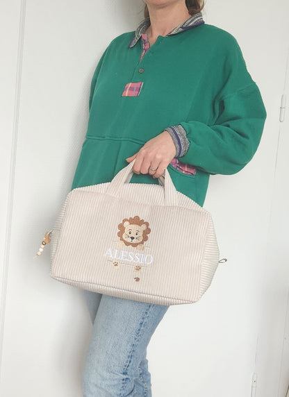 Valisette en velours côtelé et broderie lion