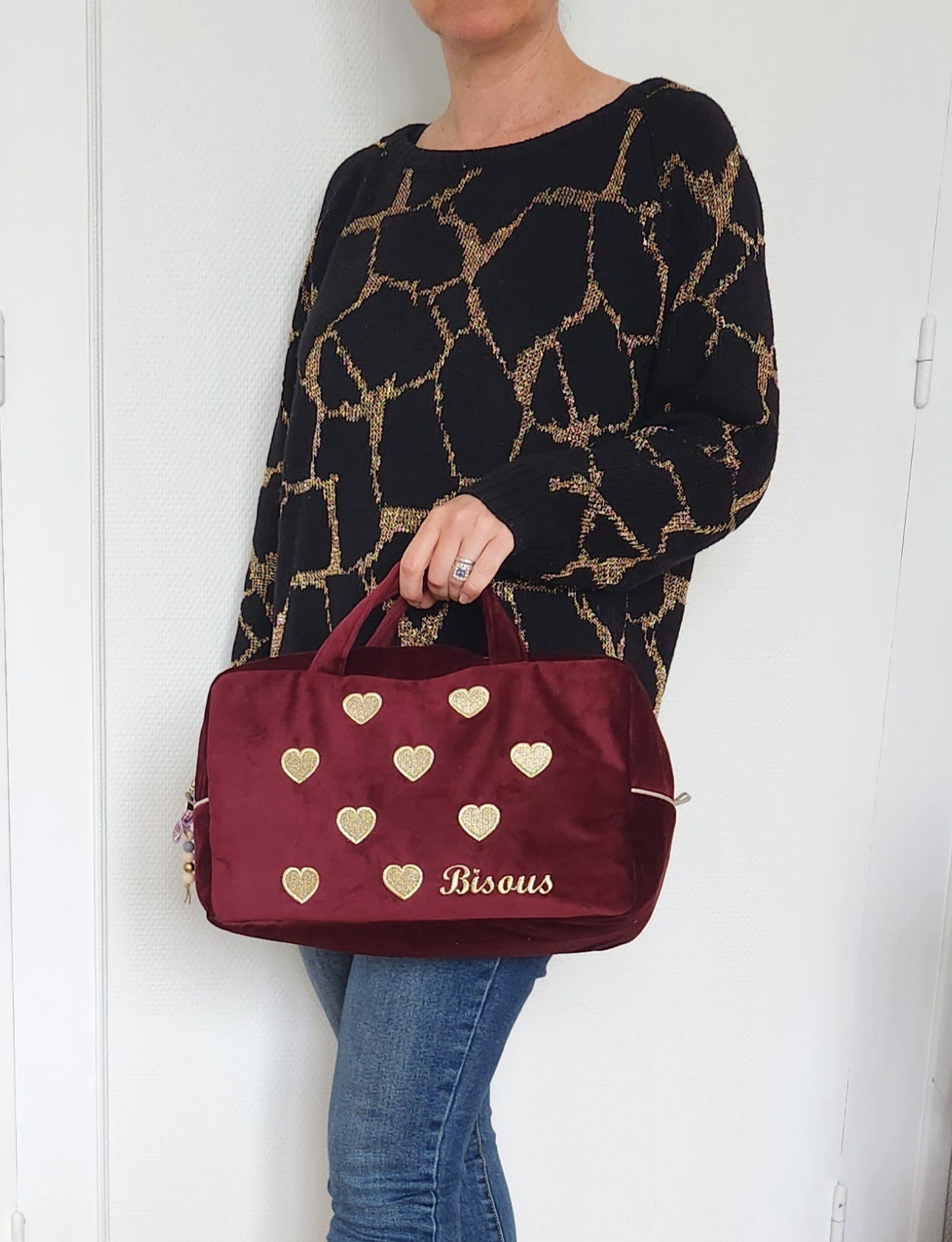 EN STOCK : Valisette "Bisous" en velours et coeurs dorés brodés