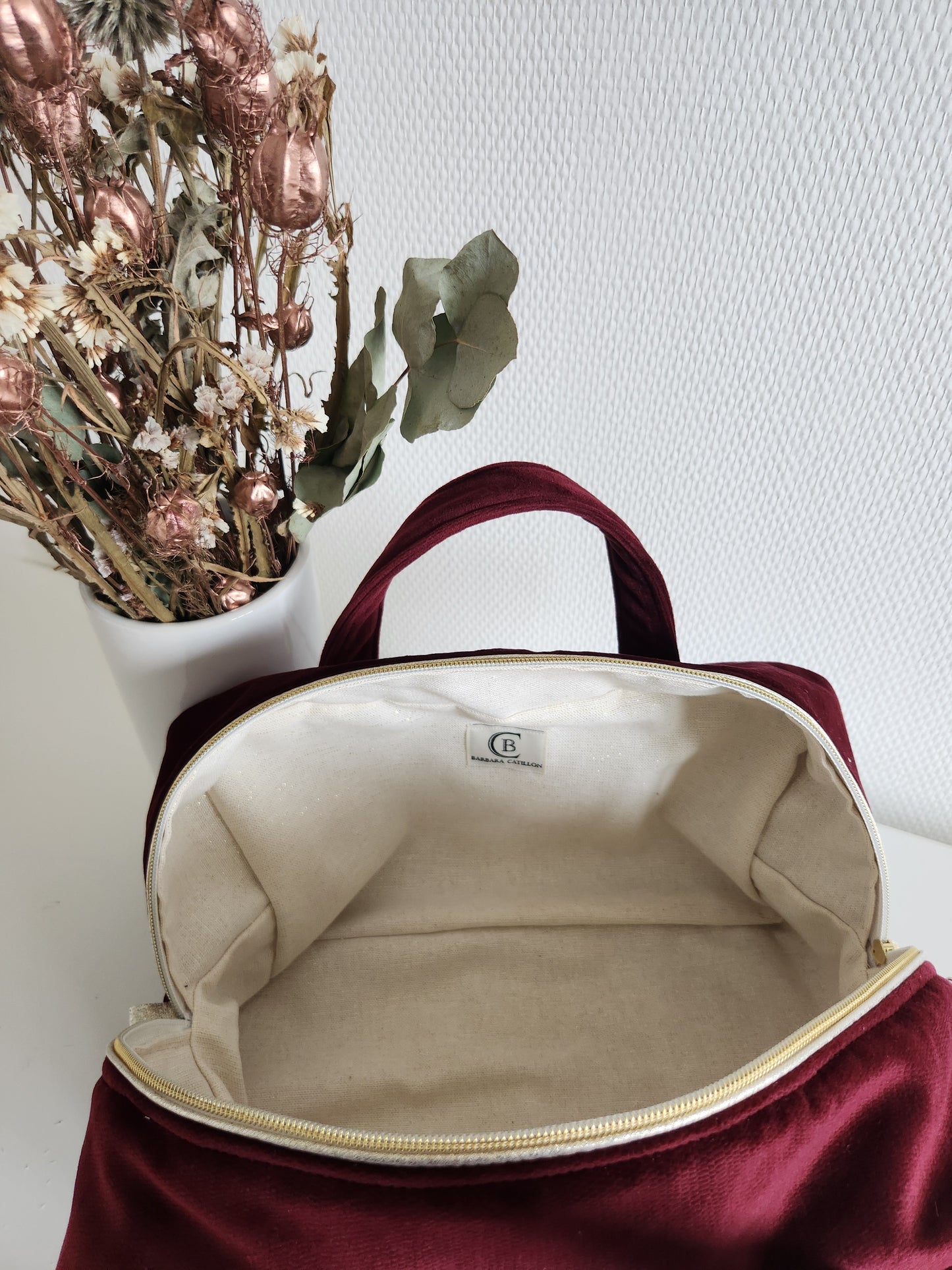 EN STOCK : Valisette "Bisous" en velours et coeurs dorés brodés