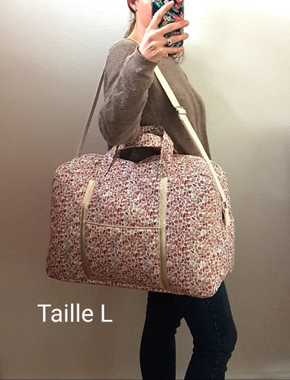 Sac à langer ou de voyage, coton fleuri molletonné bordeaux