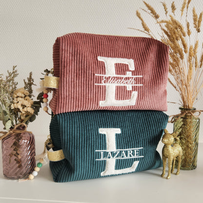 Trousse de toilette en velours côtelé et moumoute écrue
